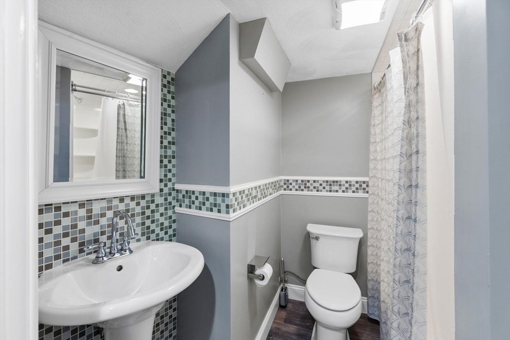 53 Longhill Road Lynn, MA 01904 - Photo 21 of 33