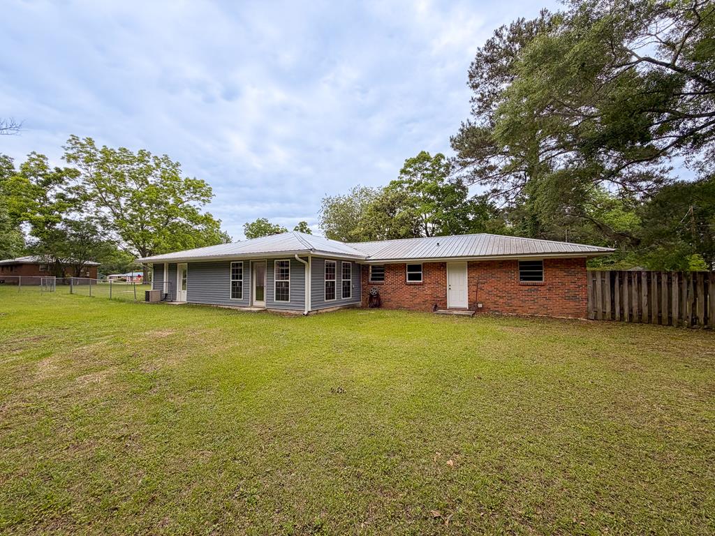 180 South Rex Slocomb, AL 36375 - Photo 1 of 44