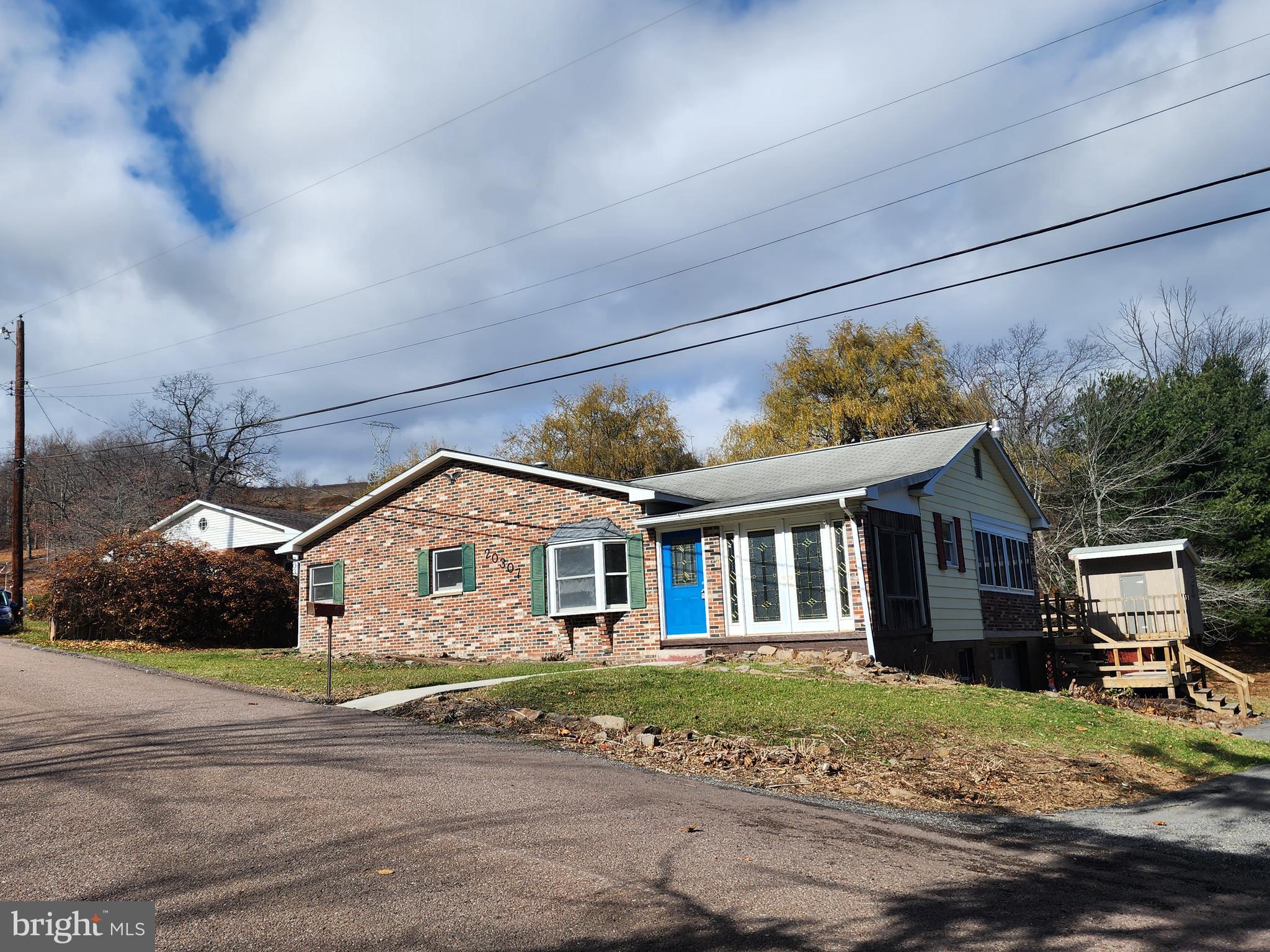 20307 Pond Circle Road Midlothian, MD 21543 - Photo 1 of 29 a view of a yard in front of a house