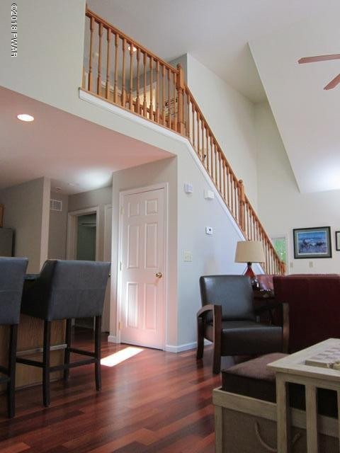 109 Lakeview Road Lackawaxen, PA 18435 - Photo 8 of 50 8 LIVING ROOM