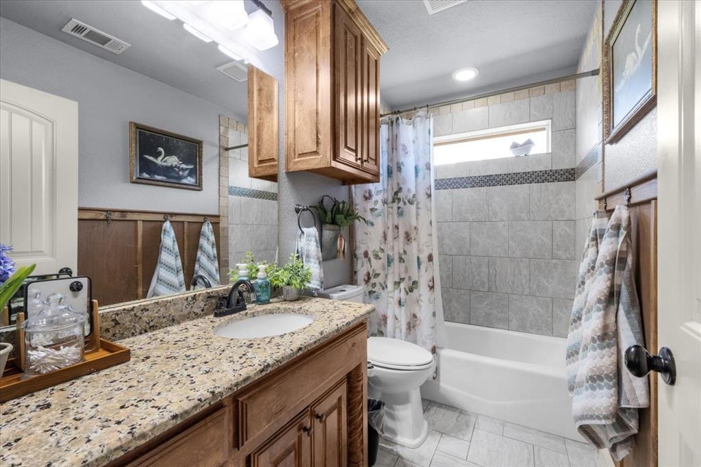 535 Christenberry Road Springtown, TX 76082 - Photo 21 of 39