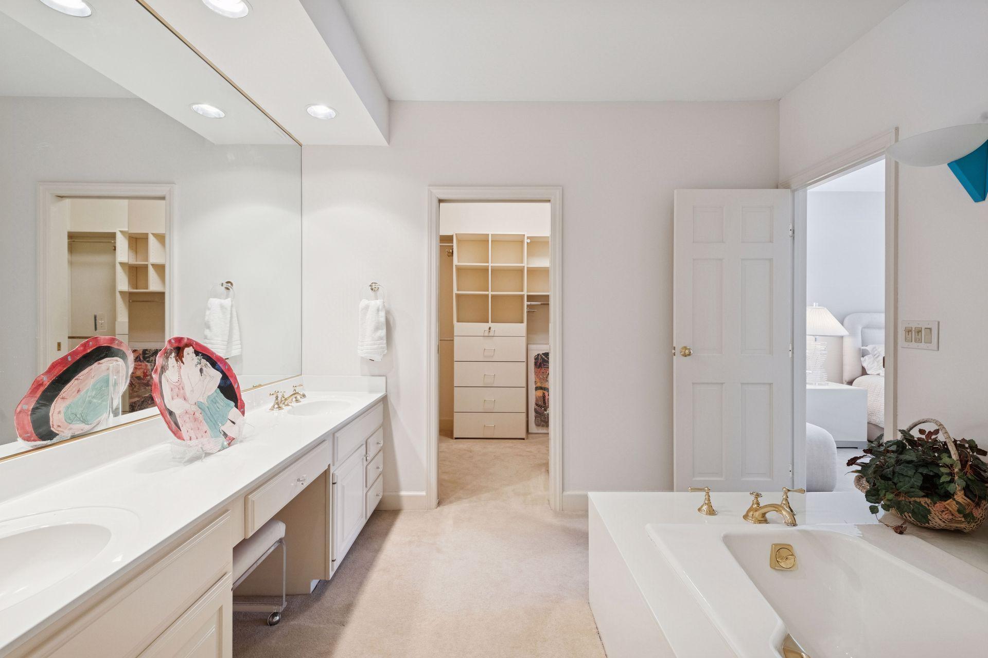 12700 Sherwood Place, Unit 102 Minnetonka, MN 55305 - Photo 21 of 50