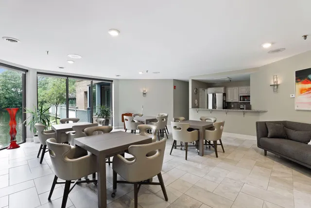 $499,900 | 12700 Sherwood Place, Unit 102, Minnetonka, MN 55305