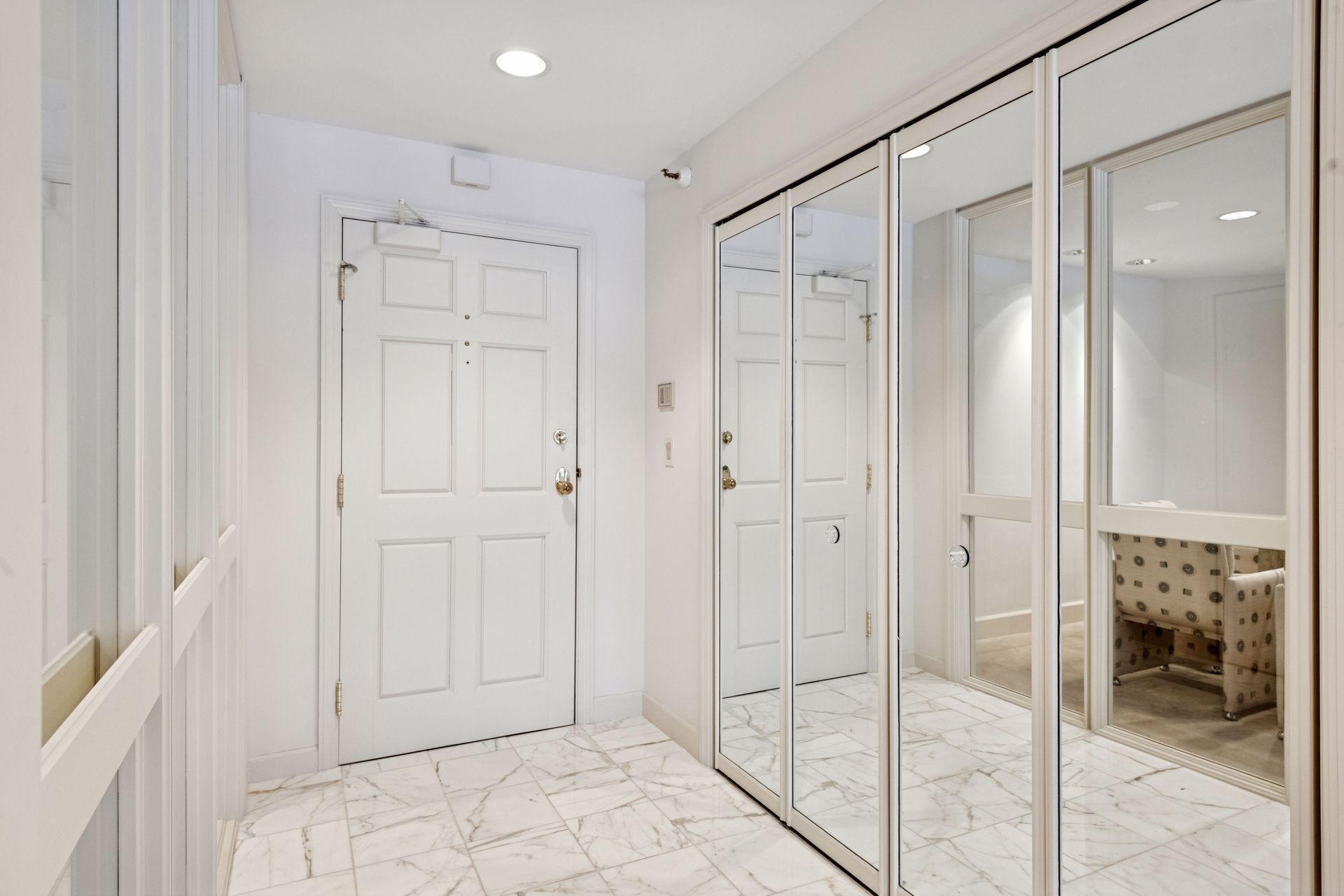 12700 Sherwood Place, Unit 102 Minnetonka, MN 55305 - Photo 3 of 50