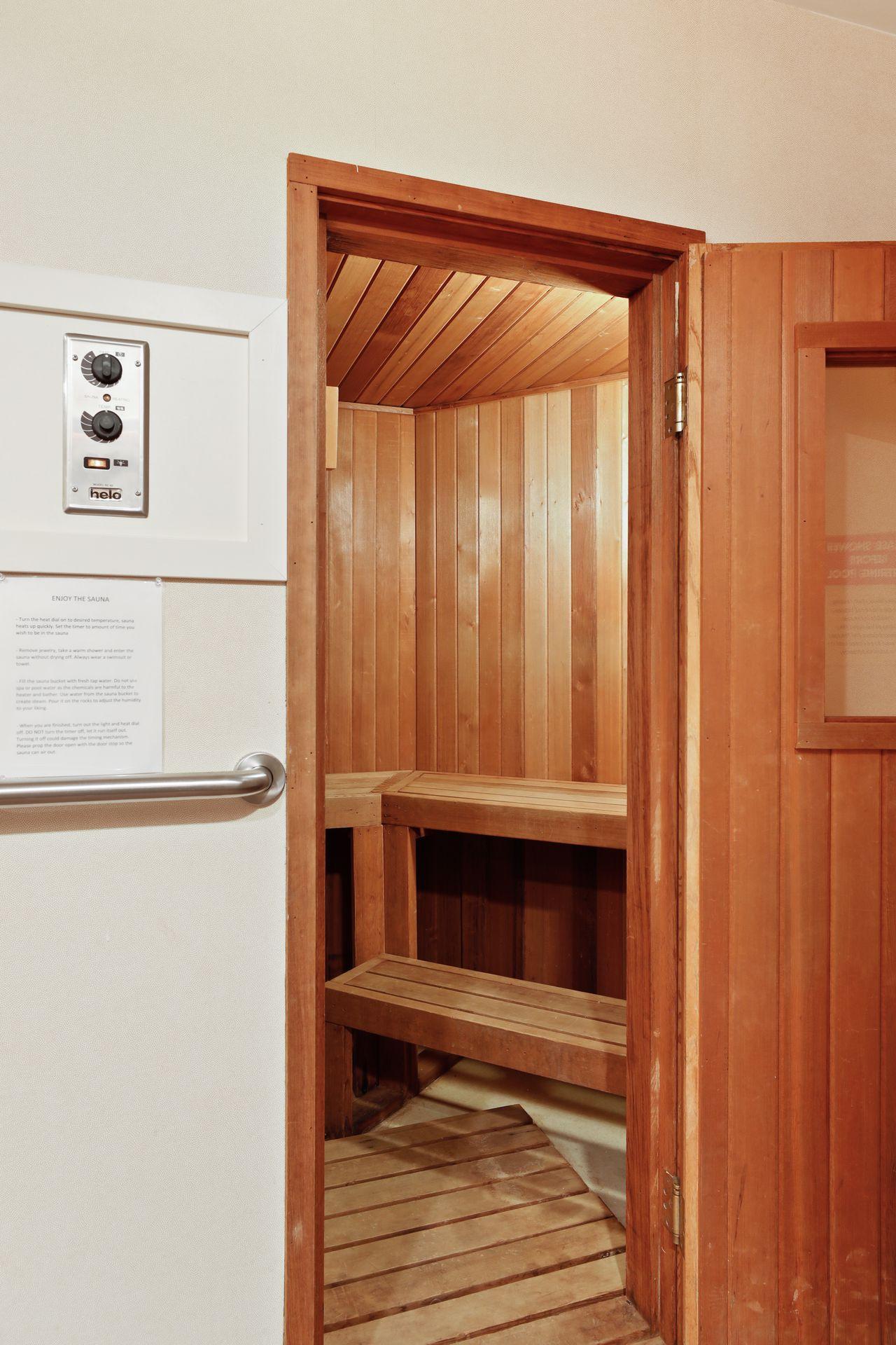 12700 Sherwood Place, Unit 102 Minnetonka, MN 55305 - Photo 33 of 50