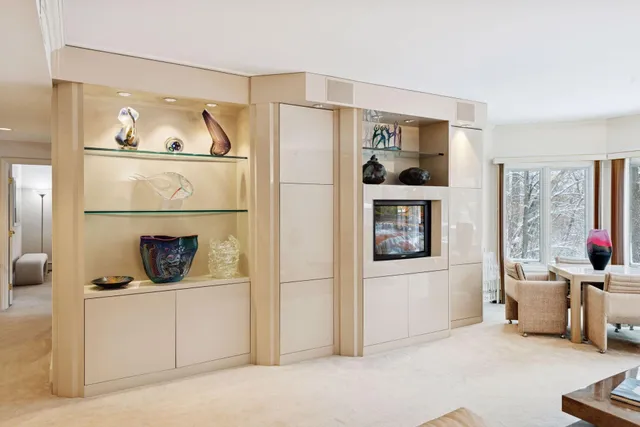 $499,900 | 12700 Sherwood Place, Unit 102, Minnetonka, MN 55305