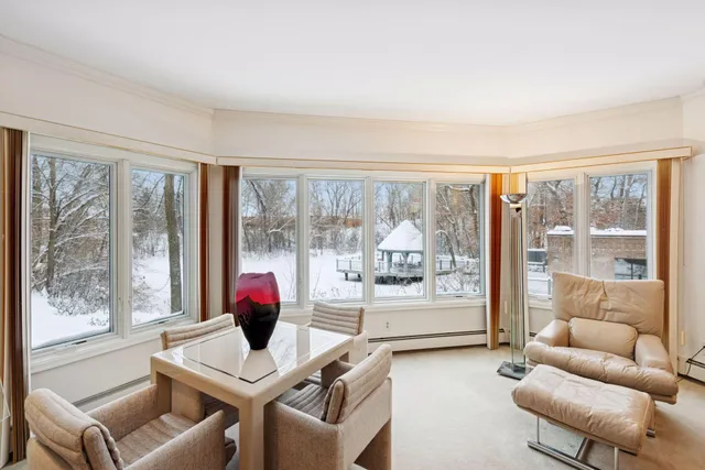 $499,900 | 12700 Sherwood Place, Unit 102, Minnetonka, MN 55305