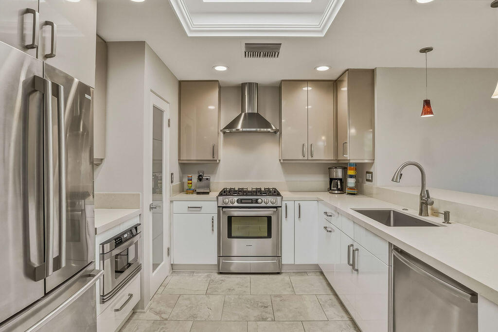 43 Cornell Drive Rancho Mirage, CA 92270 - Photo 14 of 51 Kitchen