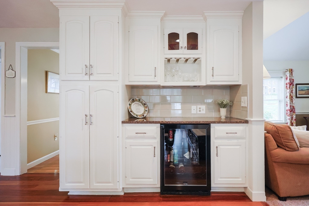 65 Jefferson Road Franklin, MA 02038 - Photo 6 of 30 Gallery Image 6