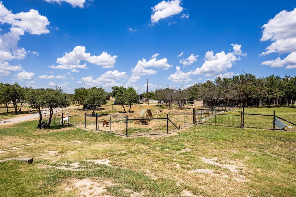 150 Browning Court Springtown, TX 76082 - Photo 32 of 36