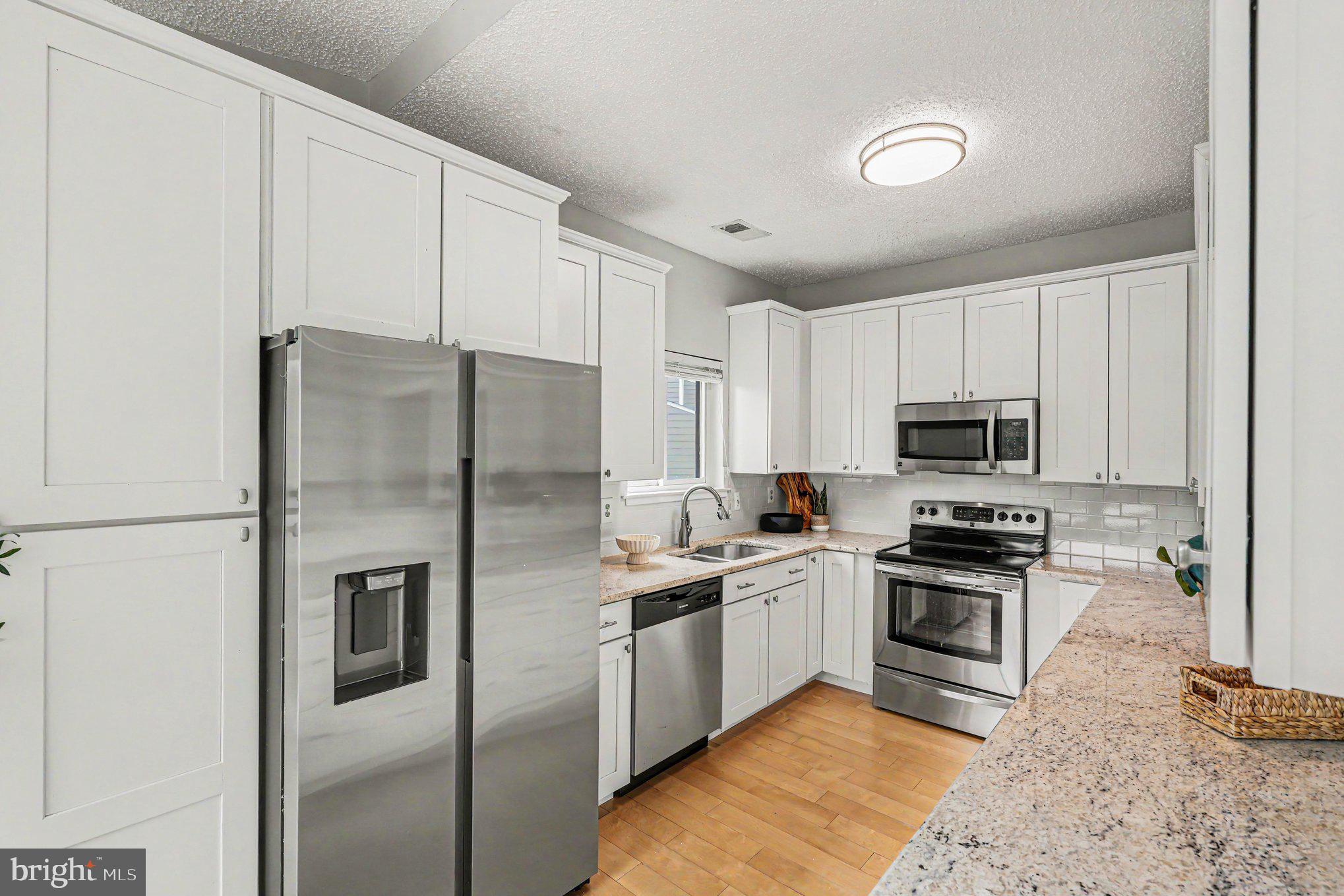 1927 Villaridge Drive Reston, VA 20191 - Photo 8 of 24