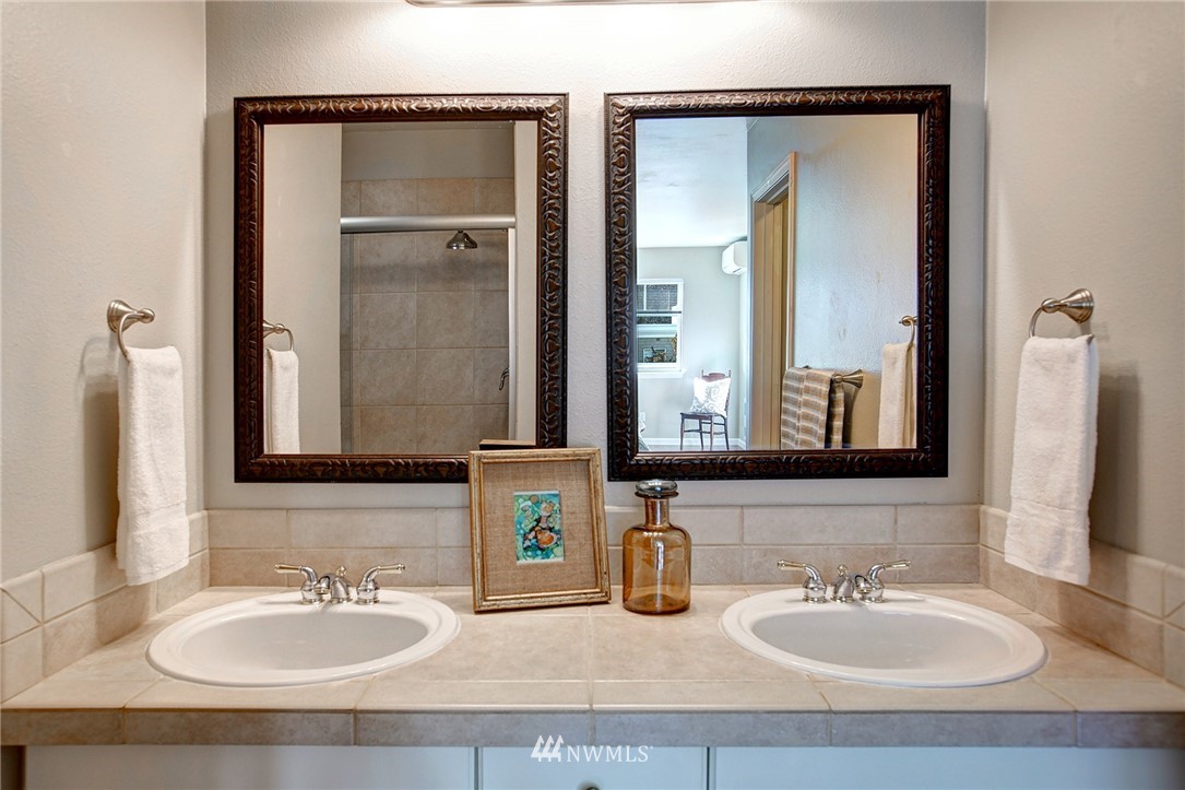 17426 Bothell Way Northeast, Unit A103 Bothell, WA 98011 - Photo 17 of 25