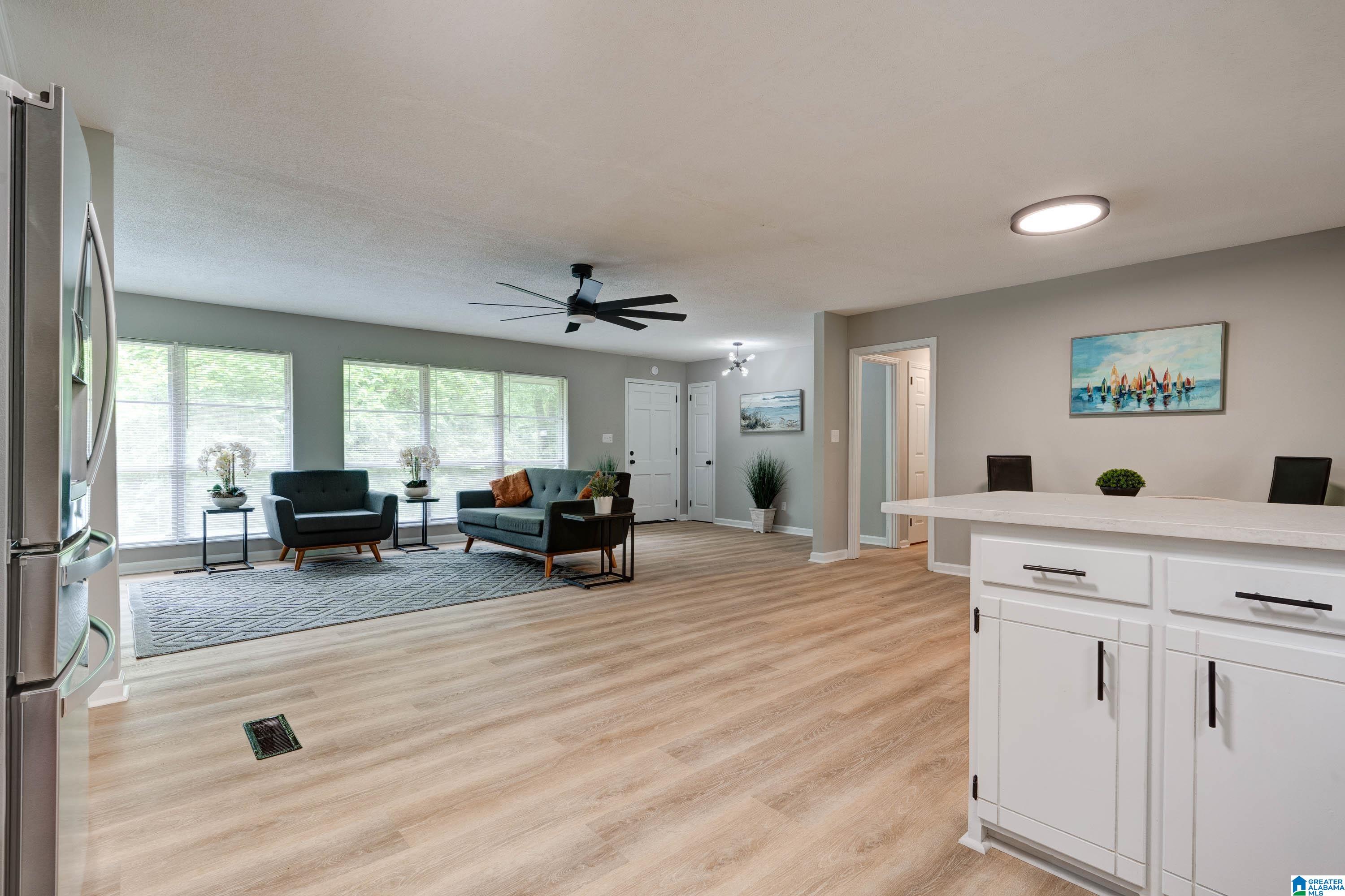727 Oak Ridge Drive Birmingham, AL 35214 - Photo 8 of 36