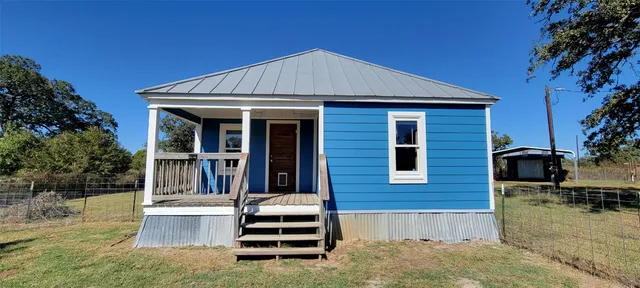 $1,750 | 394 Easley Road, Smithville, TX 78957