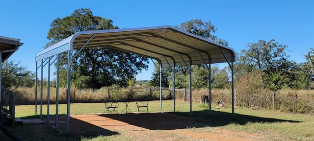 $1,750 | 394 Easley Road, Smithville, TX 78957