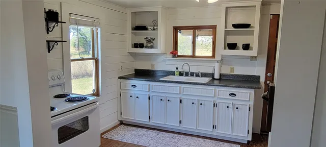 $1,750 | 394 Easley Road, Smithville, TX 78957