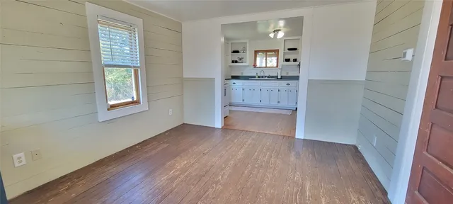 $1,750 | 394 Easley Road, Smithville, TX 78957