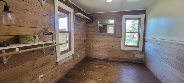 $1,750 | 394 Easley Road, Smithville, TX 78957