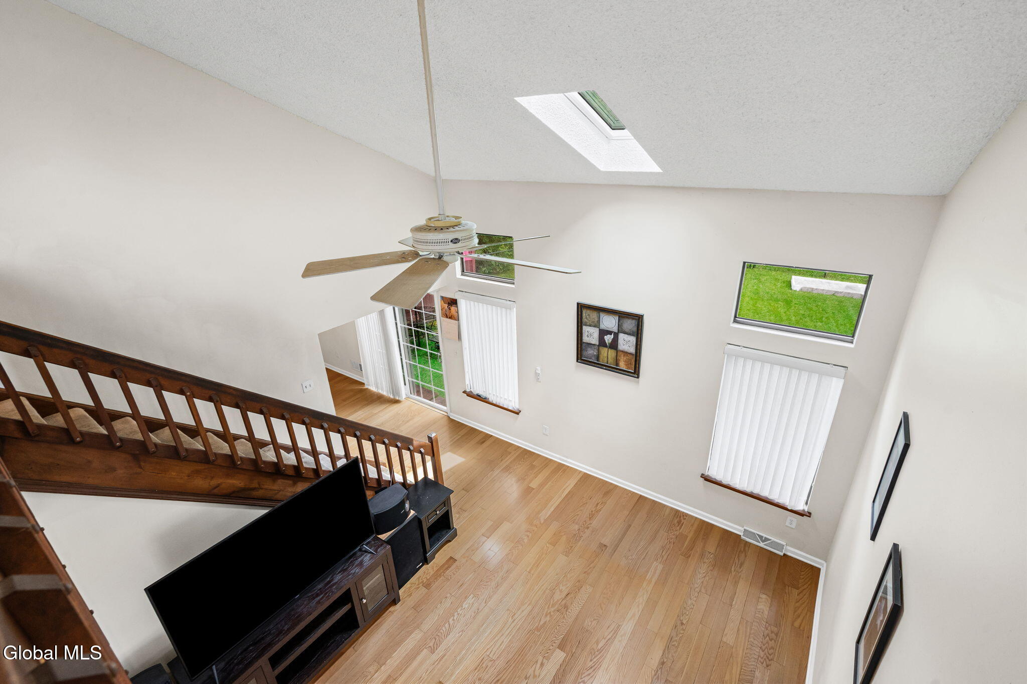 4 Oxford Road Bethlehem, NY 12159 - Photo 25 of 40 25-web-or-mls-4-oxford-rd