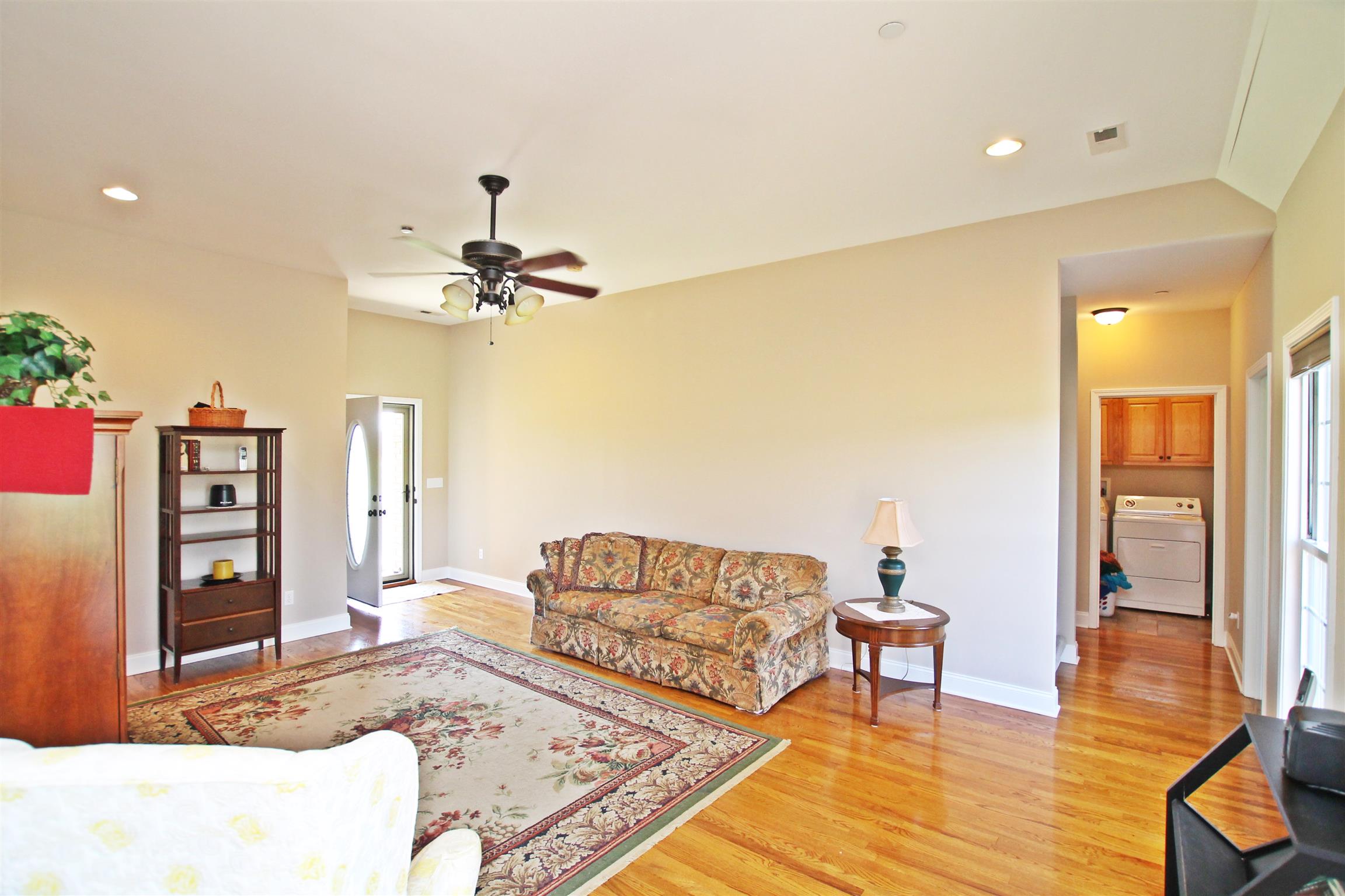 1012 Loganview Way Springfield, TN 37172 - Photo 3 of 30 a living room with furniture and a table