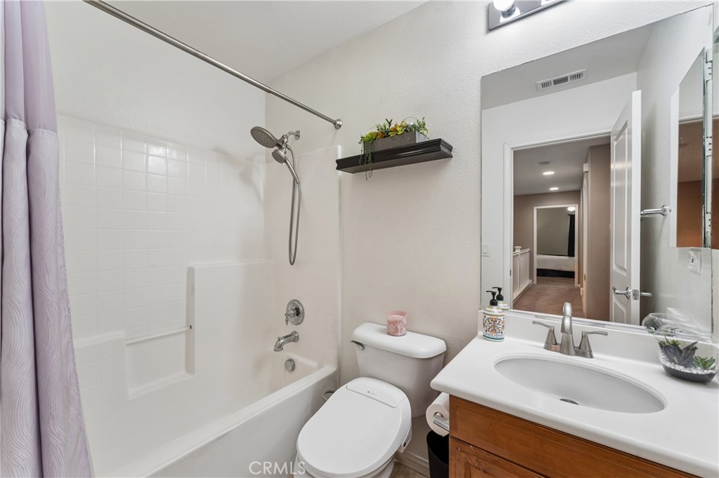 28458 Santa Rosa Lane, Unit 541 Saugus, CA 91350 - Photo 18 of 25