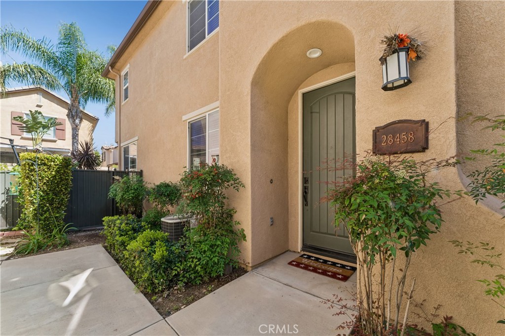 28458 Santa Rosa Lane, Unit 541 Saugus, CA 91350 - Photo 2 of 25