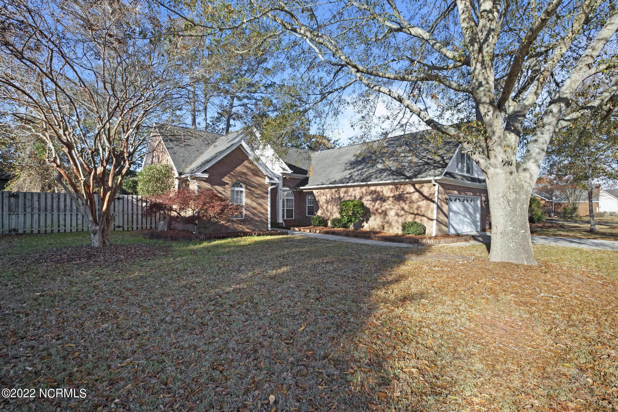 129 Shandy Way Hampstead, NC 28443 - Photo 4 of 28 IMG_3314