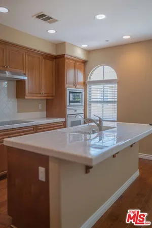 $1,295,000 | 107 Chantilly, Irvine, CA 92620