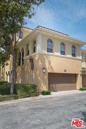 $1,295,000 | 107 Chantilly, Irvine, CA 92620