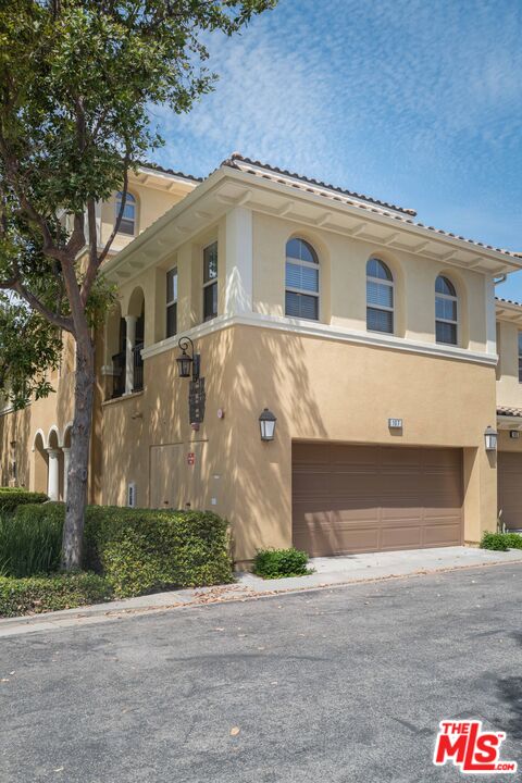 107 Chantilly Irvine, CA 92620 - Photo 3 of 28