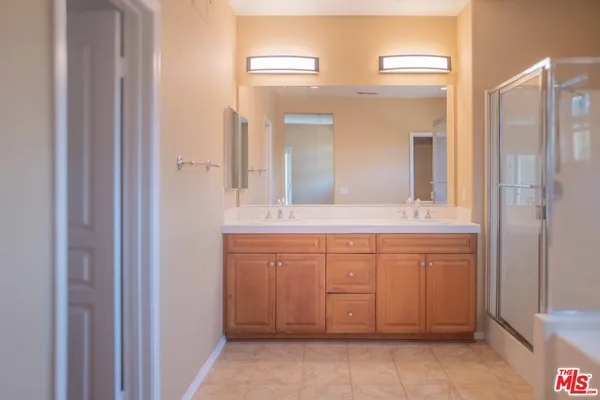 $1,295,000 | 107 Chantilly, Irvine, CA 92620