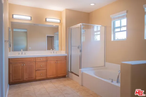 $1,295,000 | 107 Chantilly, Irvine, CA 92620