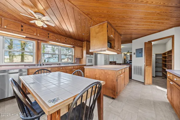 $200,000 | 663 Driftwood Drive, Blounts Creek, NC 27814