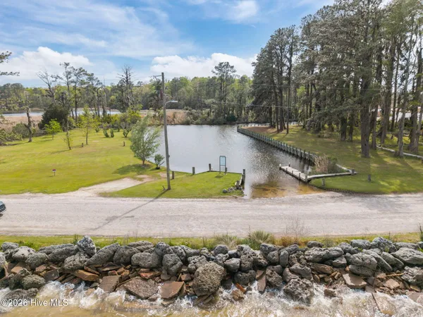 $200,000 | 663 Driftwood Drive, Blounts Creek, NC 27814