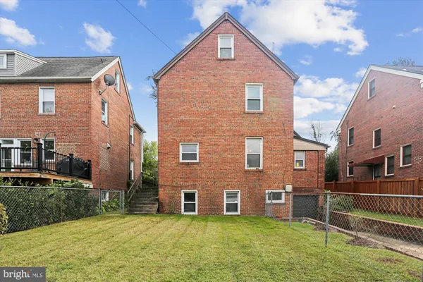 $699,999 | 1351 Somerset Place Northwest, Washington, DC 20011