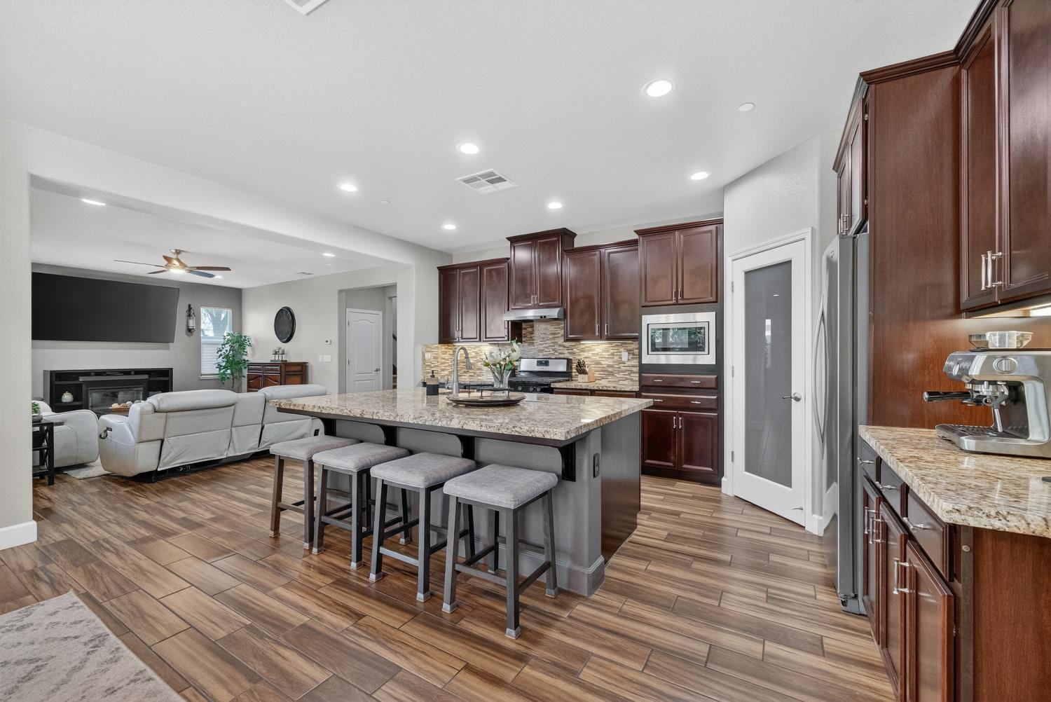 5208 Levison Way Rocklin, CA 95677 - Photo 20 of 71