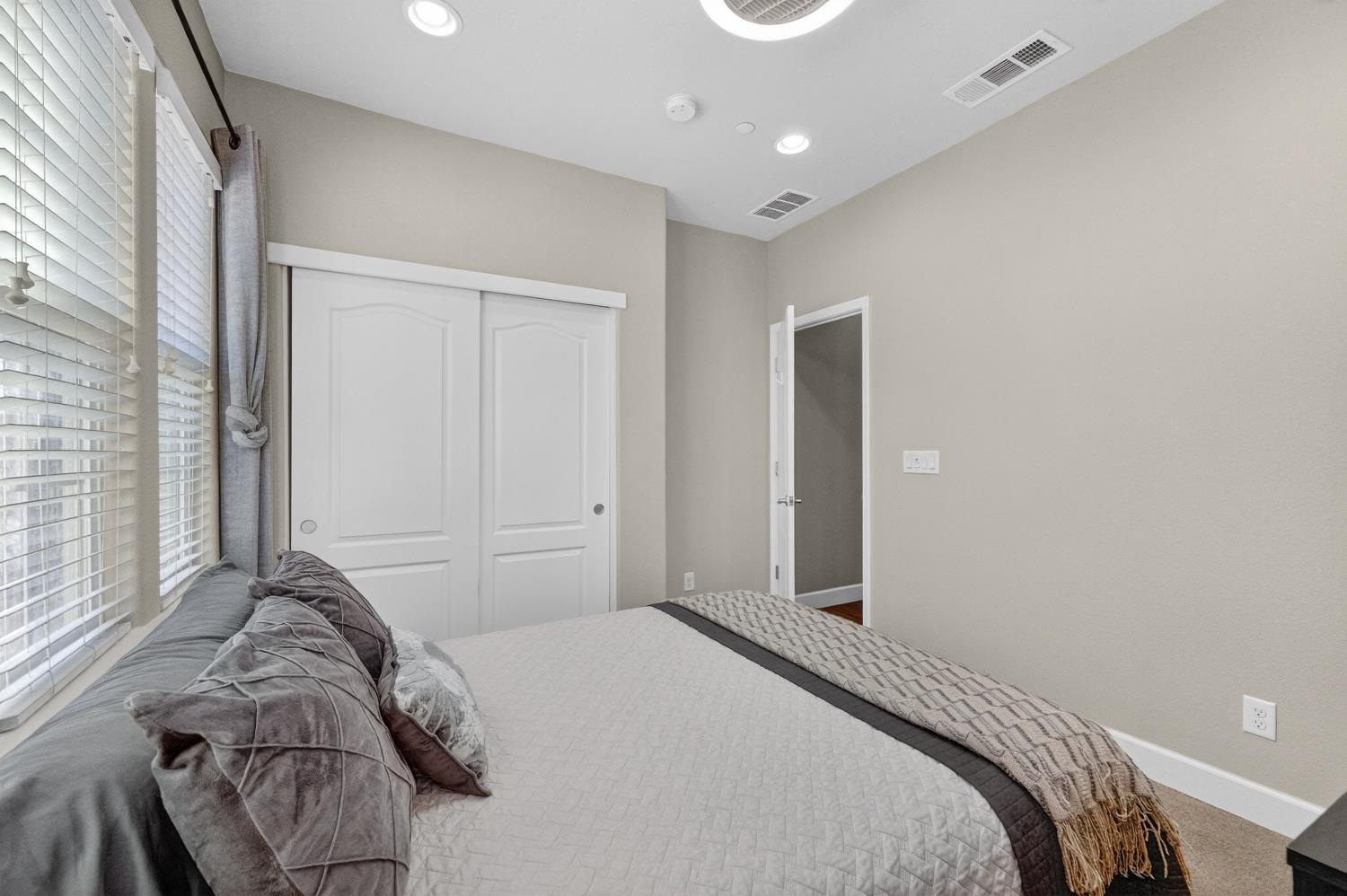 5208 Levison Way Rocklin, CA 95677 - Photo 27 of 71