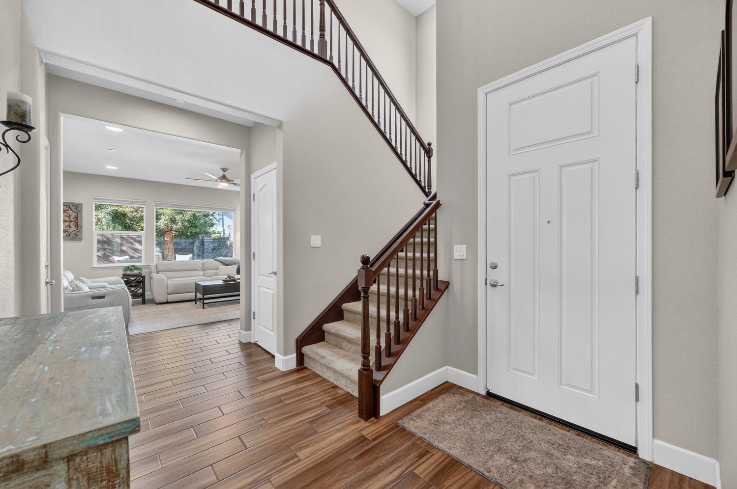 5208 Levison Way Rocklin, CA 95677 - Photo 5 of 71