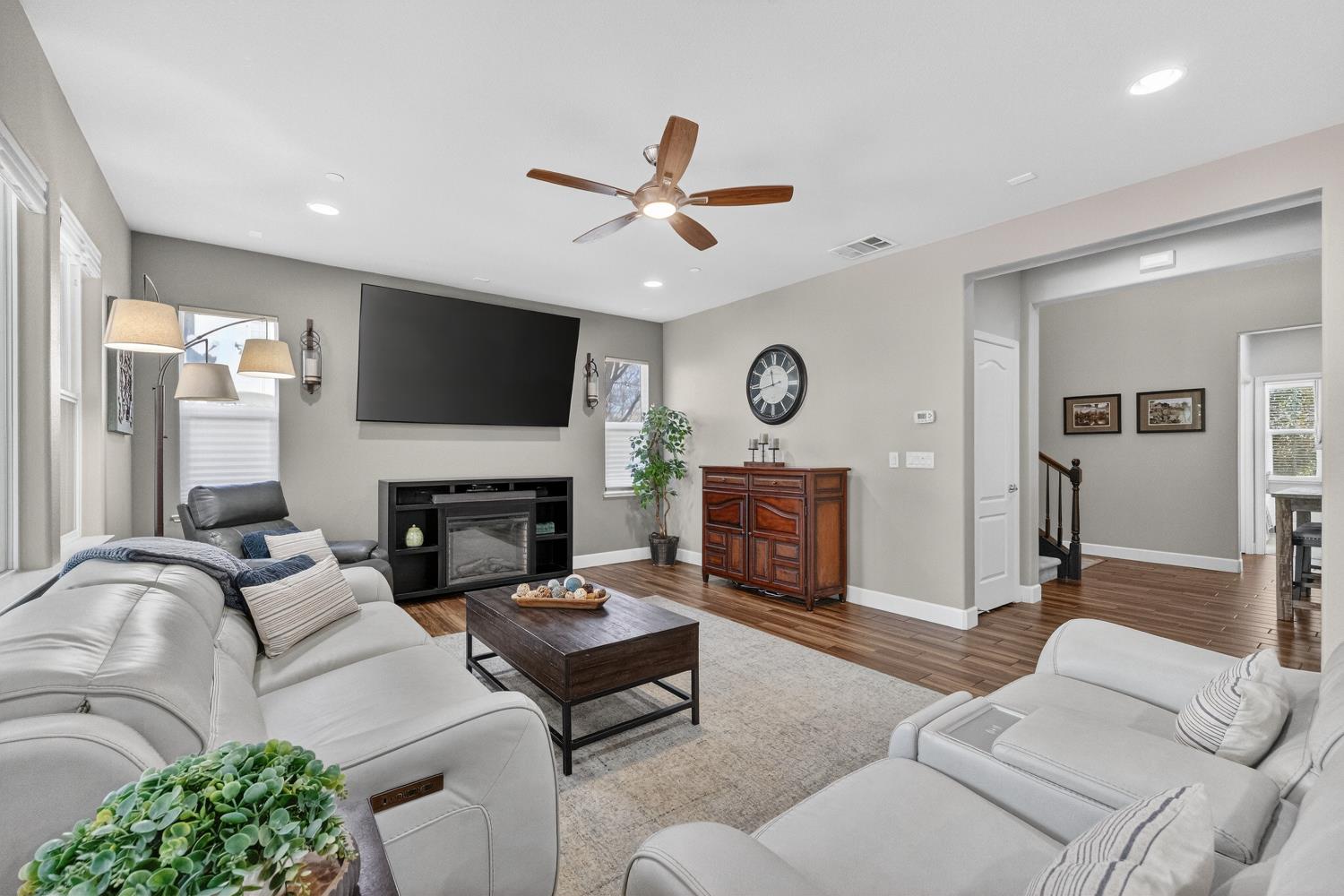 5208 Levison Way Rocklin, CA 95677 - Photo 10 of 71