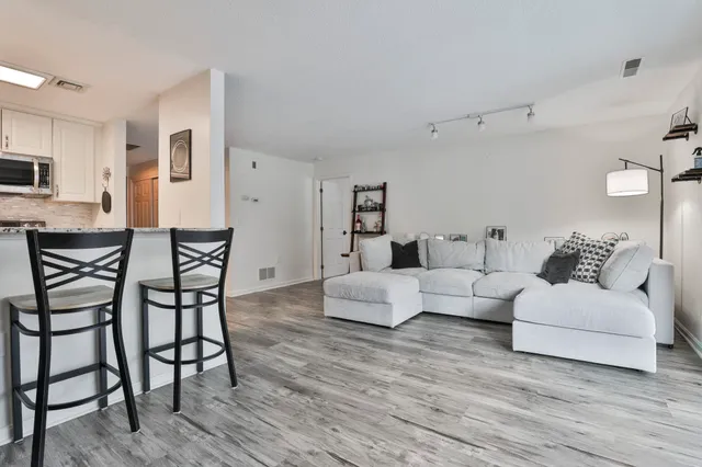 $350,000 | 47 Dogwood Drive, Unit 205, Nashua, NH 03062