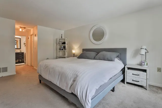 $350,000 | 47 Dogwood Drive, Unit 205, Nashua, NH 03062