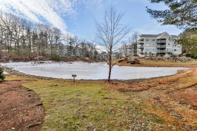 $350,000 | 47 Dogwood Drive, Unit 205, Nashua, NH 03062