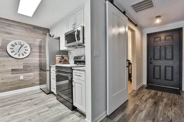 $350,000 | 47 Dogwood Drive, Unit 205, Nashua, NH 03062