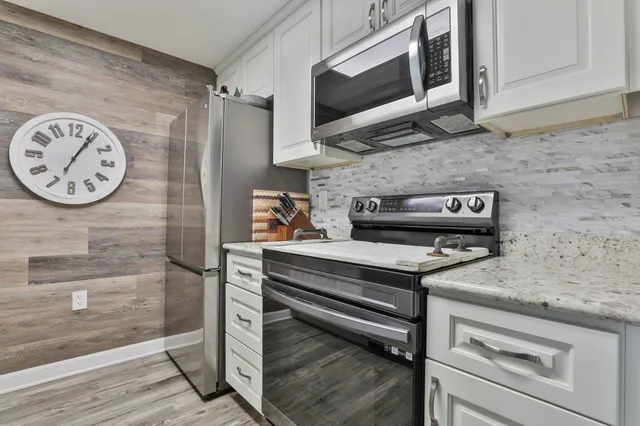 $350,000 | 47 Dogwood Drive, Unit 205, Nashua, NH 03062