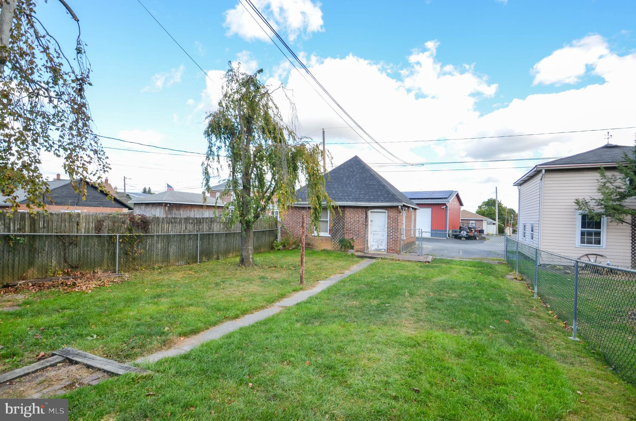 1053 3rd Street Whitehall, PA 18052 - Photo 23 of 27