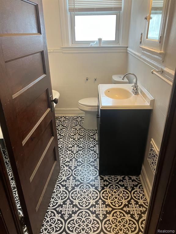 2925 Helen Street Detroit, MI 48207 - Photo 7 of 11