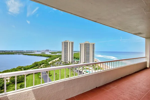$8,000 | 5510 North Ocean Drive, Unit 14D, Singer Island, FL 33404