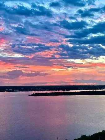 $8,000 | 5510 North Ocean Drive, Unit 14D, Singer Island, FL 33404