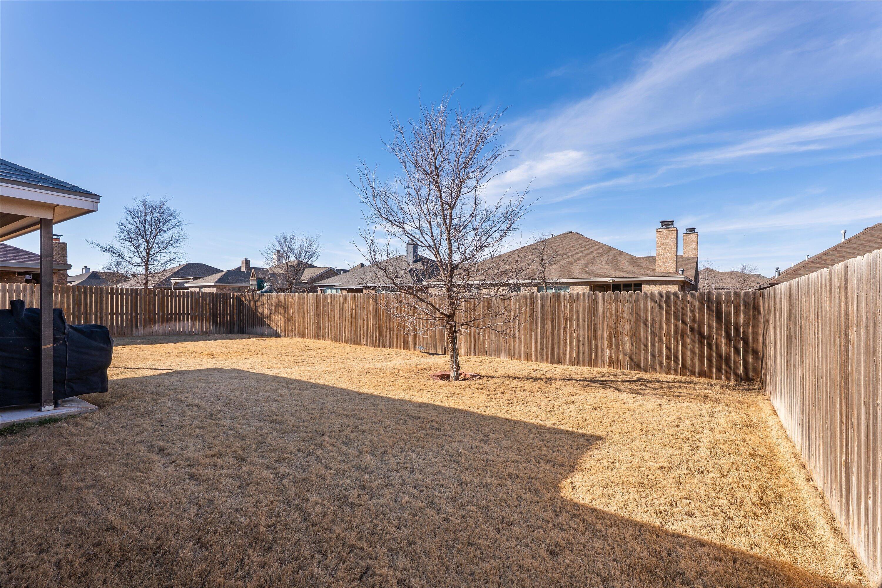 3438 125th Street Lubbock, TX 79423 - Photo 33 of 34 a view of backyard space