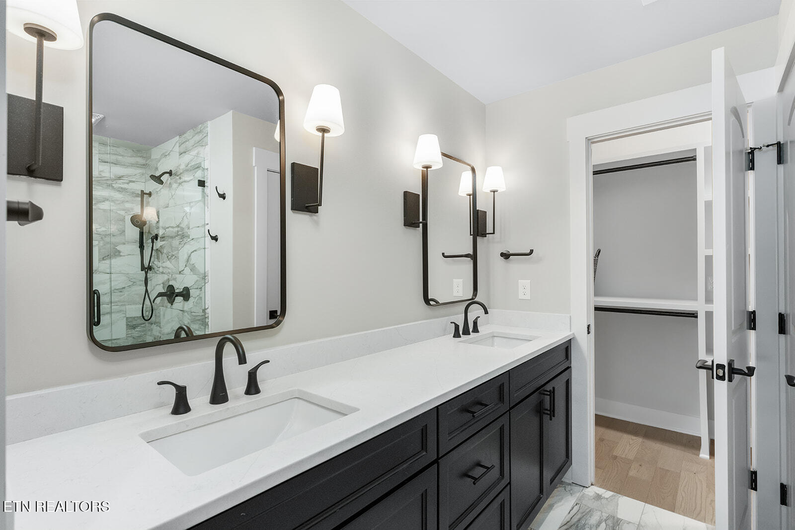 179 Island Circle Loudon, TN 37774 - Photo 16 of 48 DSC02149